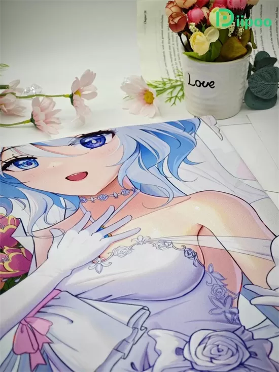 Zbliżenie na koszulkę anime Diipoo, ukazujące detale nadruku o wysokiej rozdzielczości i żywe kolory.